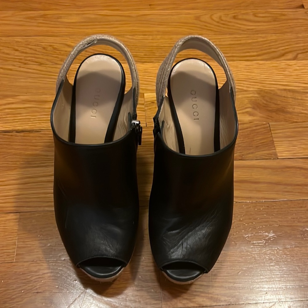 Gucci Open toe wedge sling back side zipper